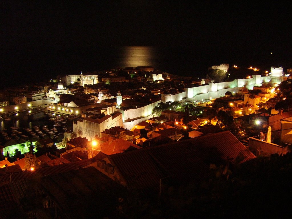 Dubrovnik by night from the hill by csomotamas1