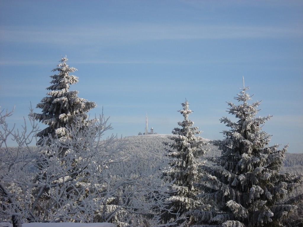 Brocken von Torfhaus aus 2006 by Juffu