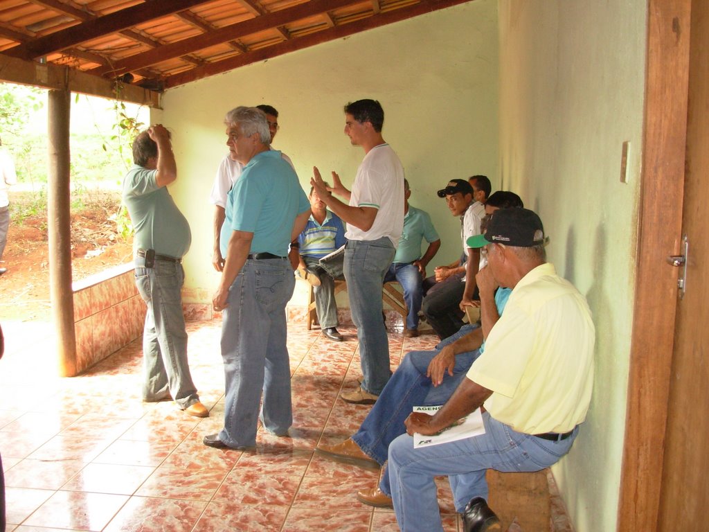 Produtores e Técnicos da Região Serra da Mesa em visita à Associação Aroeira by ** BraZéBrasil **