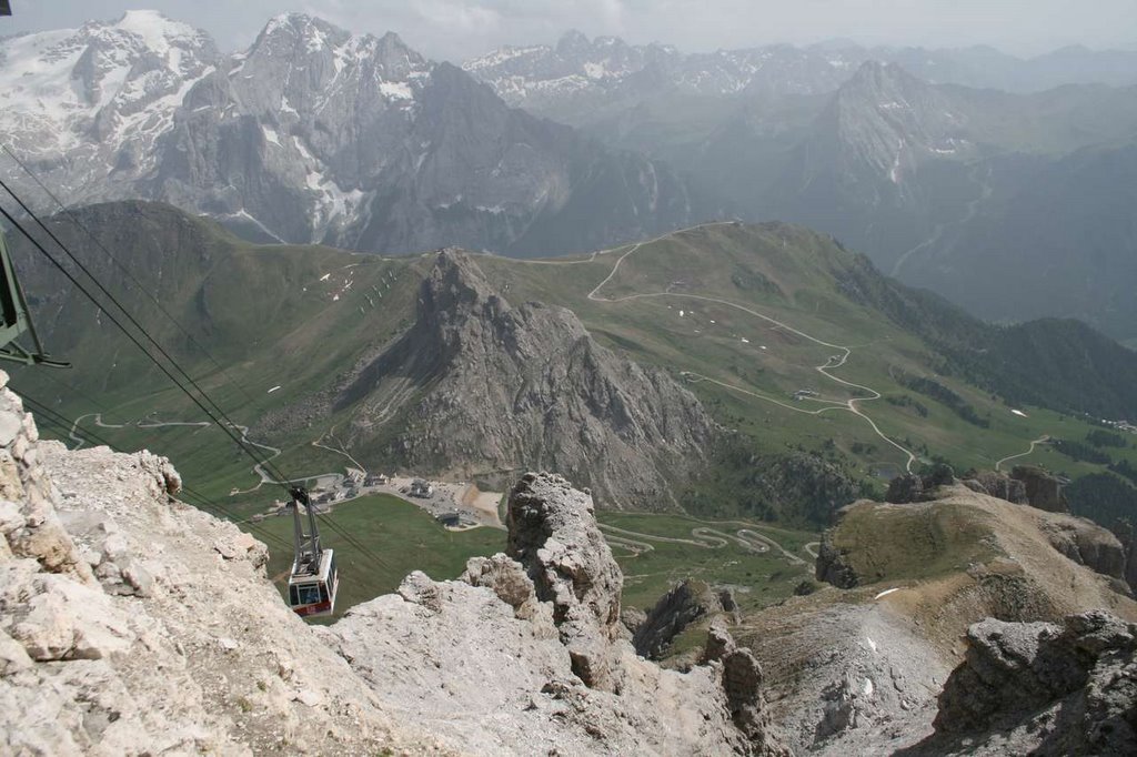 View from Piz Boé to the Passo Pordoi by Dauerurlauber