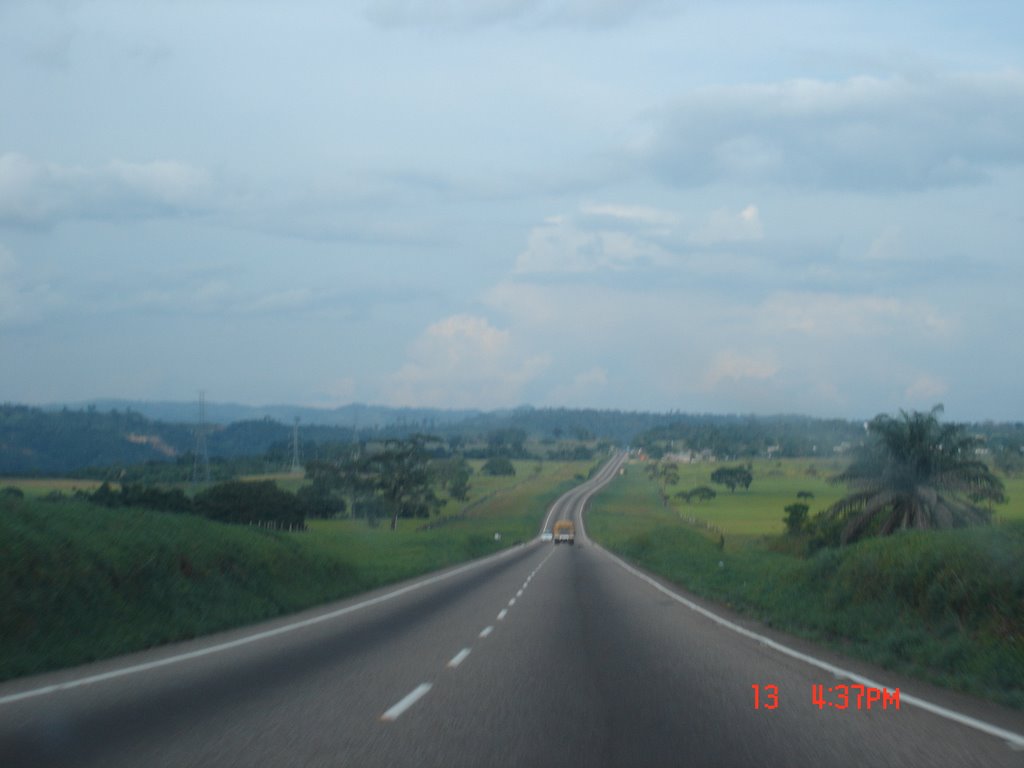 Viando los llanos de barinas, cerca a santo domingo by duwtorma