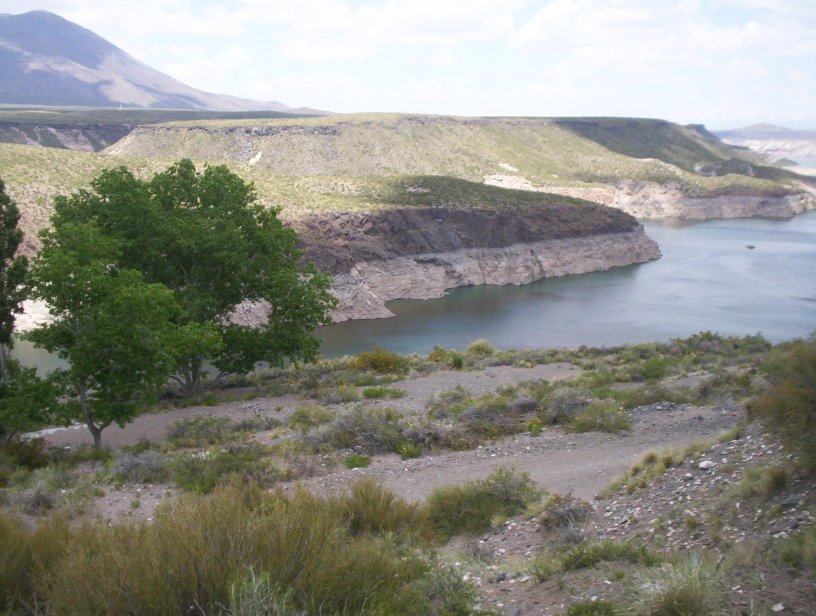 AL. Embalse Agua del Toro, en San Rafael Mendoza, Argentina by alberto lucchesi