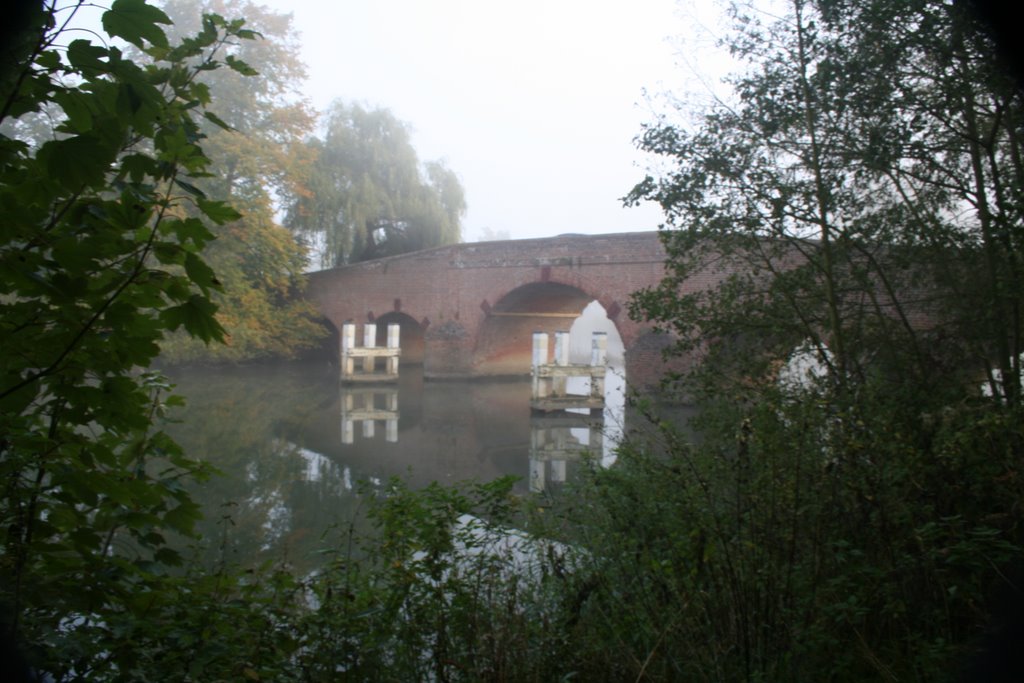 Sonning Bridge in the mist by Vince D'Urso