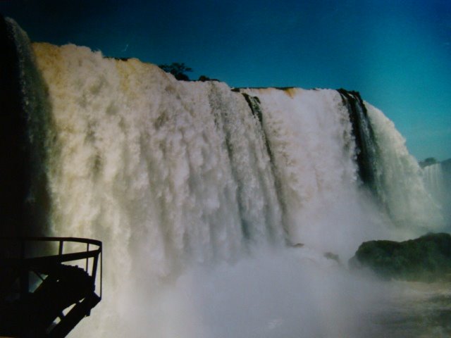 CATARATAS DO IGUAÇÚ BRASIL by rosana4