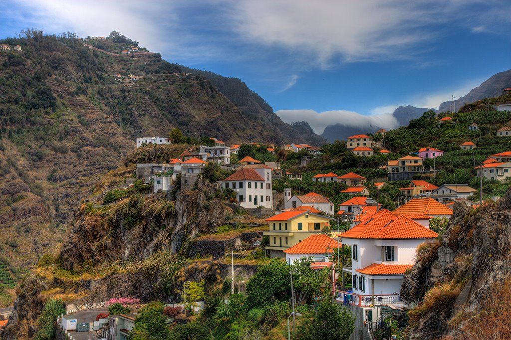 Ribeira Brava by Ronald.