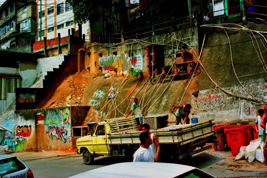 Favela Rocinha, Rio de Janeiro by Lech Ciszak