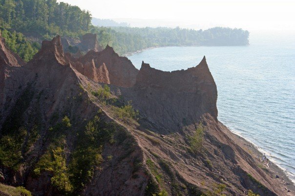 Ontario Bluffs by kennyhennessy