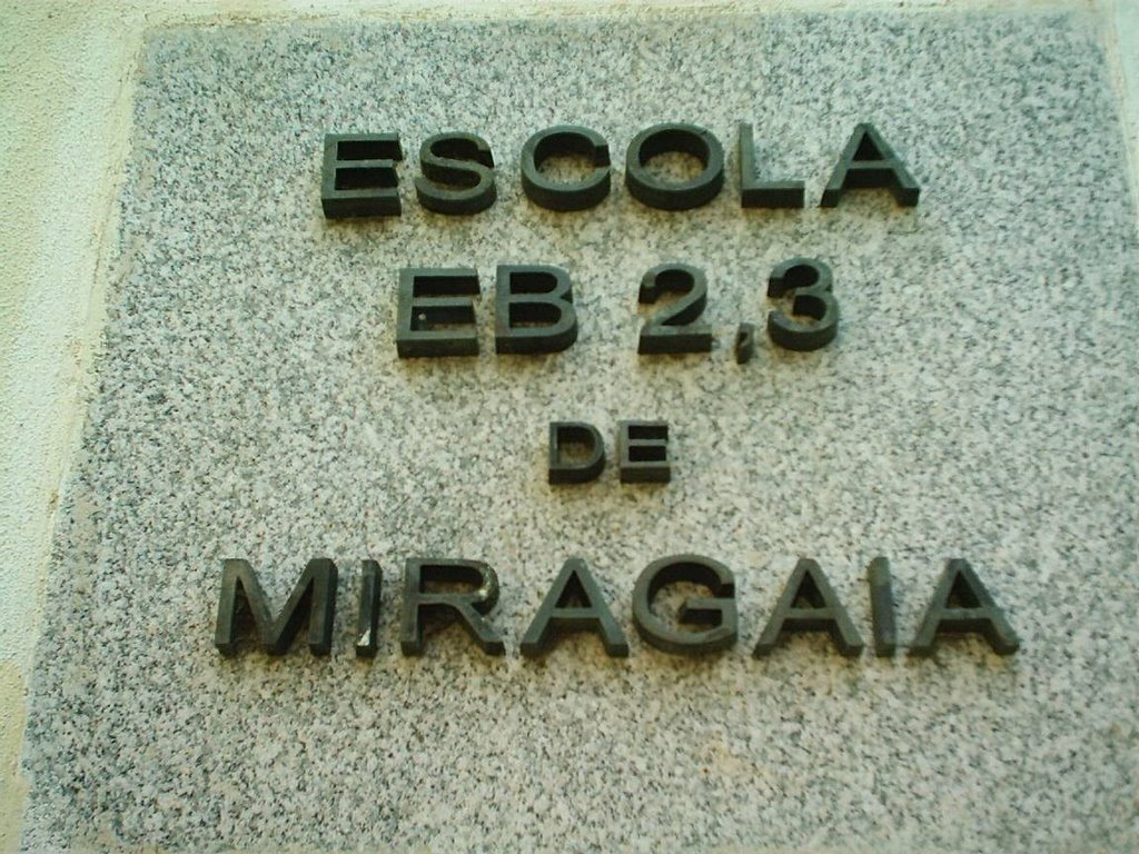 Escola Miragaia by Miragaia