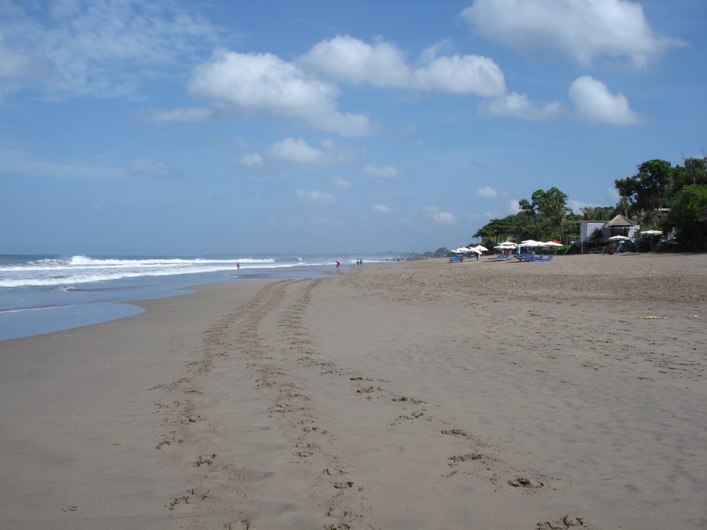 Seminyak beach by dagechop