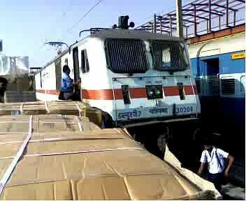 Mumabi Rajdhani Hauled By WAP-7 At New Delhi Railway Station by sameer7678