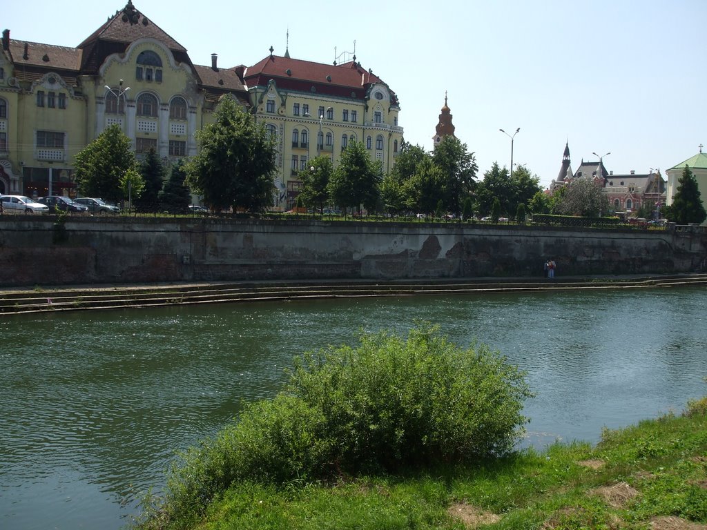 Oradea Romania by stefan alexandrescu