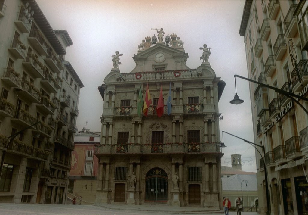 Center of Pamplona by marc boncz