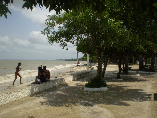 Orla da Praia do Amor, na Ilha do Outeiro by Odilson Sá