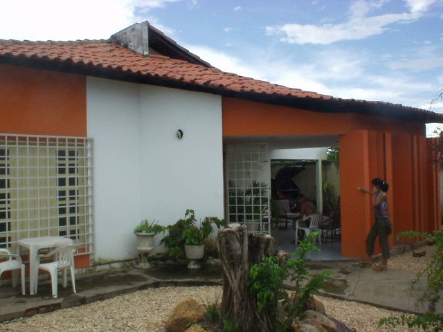 Fachada interna - Casa Hildengard Meneses Chaves em Teresina by Hildengard Meneses C…