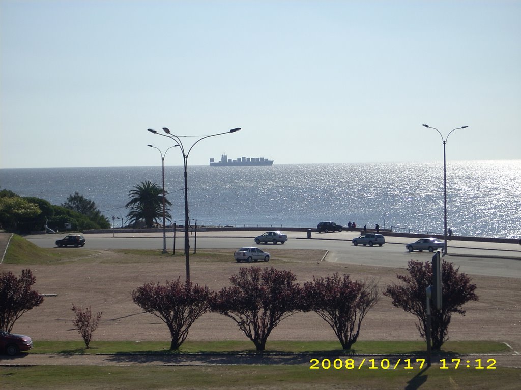 Barco llegando a puerto by feidus