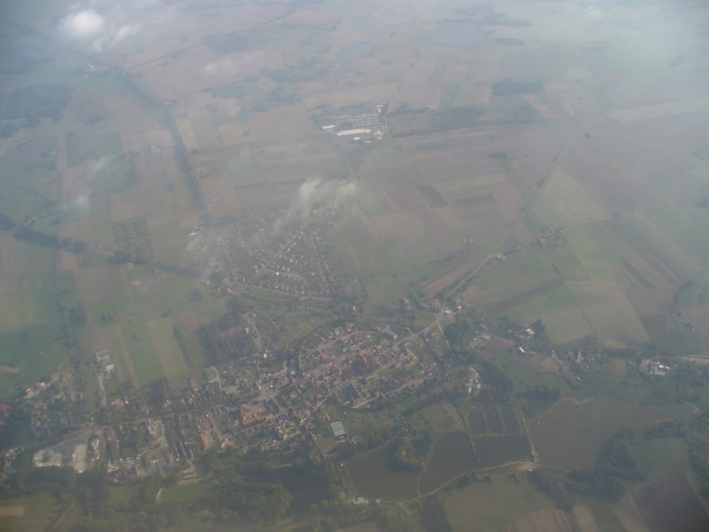 Maszewo city - view from aeroplane. Maszewo - widok z samolotu. by Mordimer Madderdin