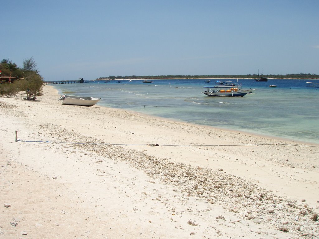 Beach Gili Trawangan by tvelgaard