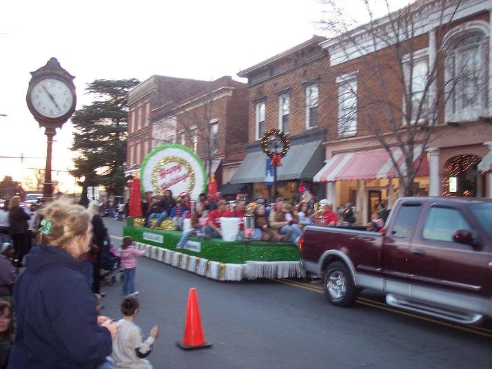 Float at York Christmas Parade 2006 Downtown by worldjock