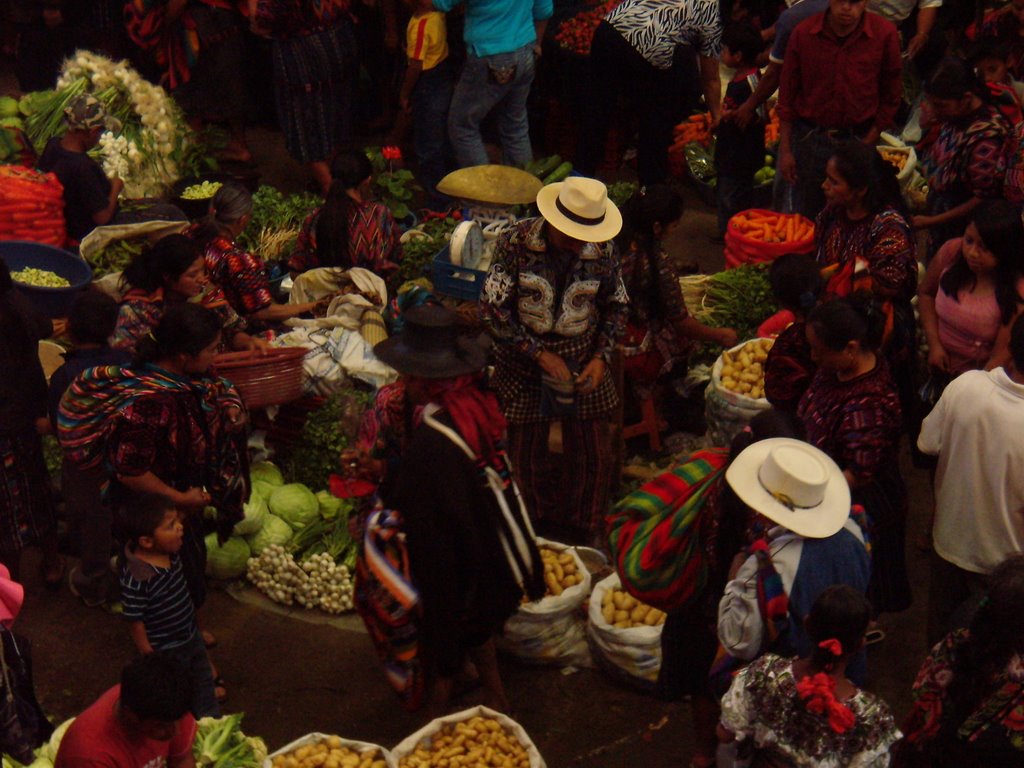 Mercado by luis serichol