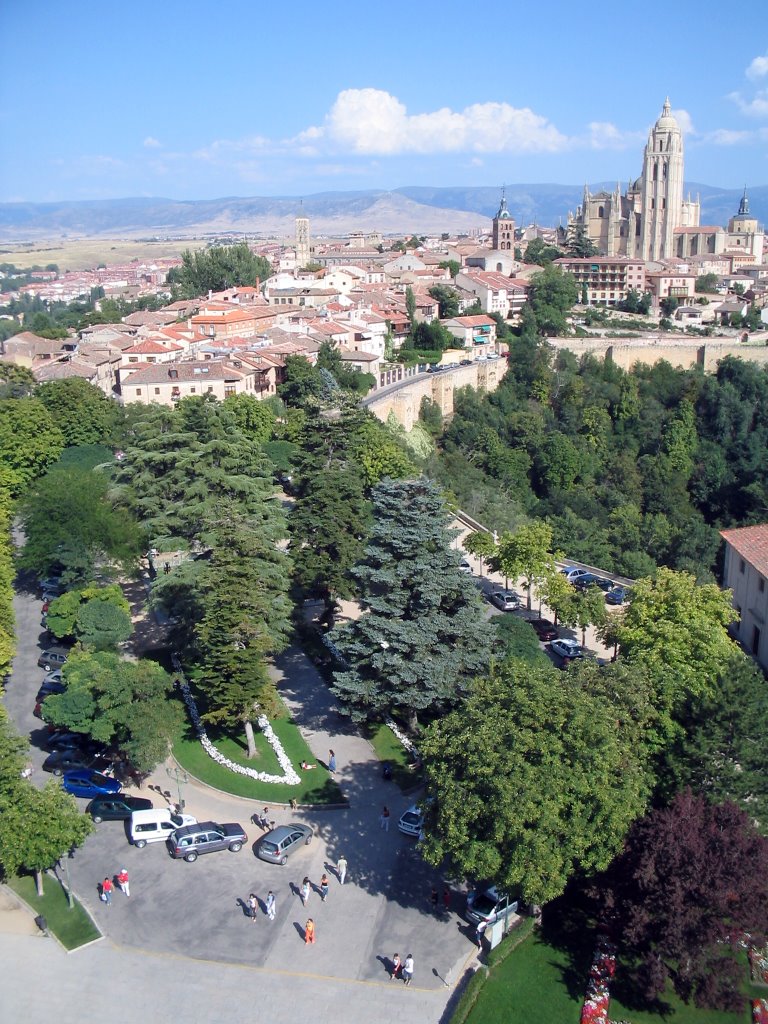 Catedral de Segovia vista desde el Alcazar by Ignacio de La-Chica …