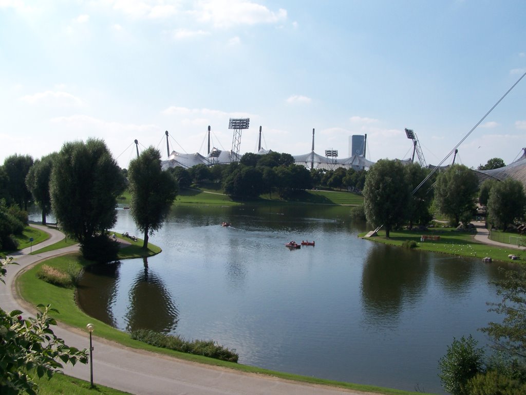 Olympiapark - Monaco di Baviera by Giuseppe Lo Tauro