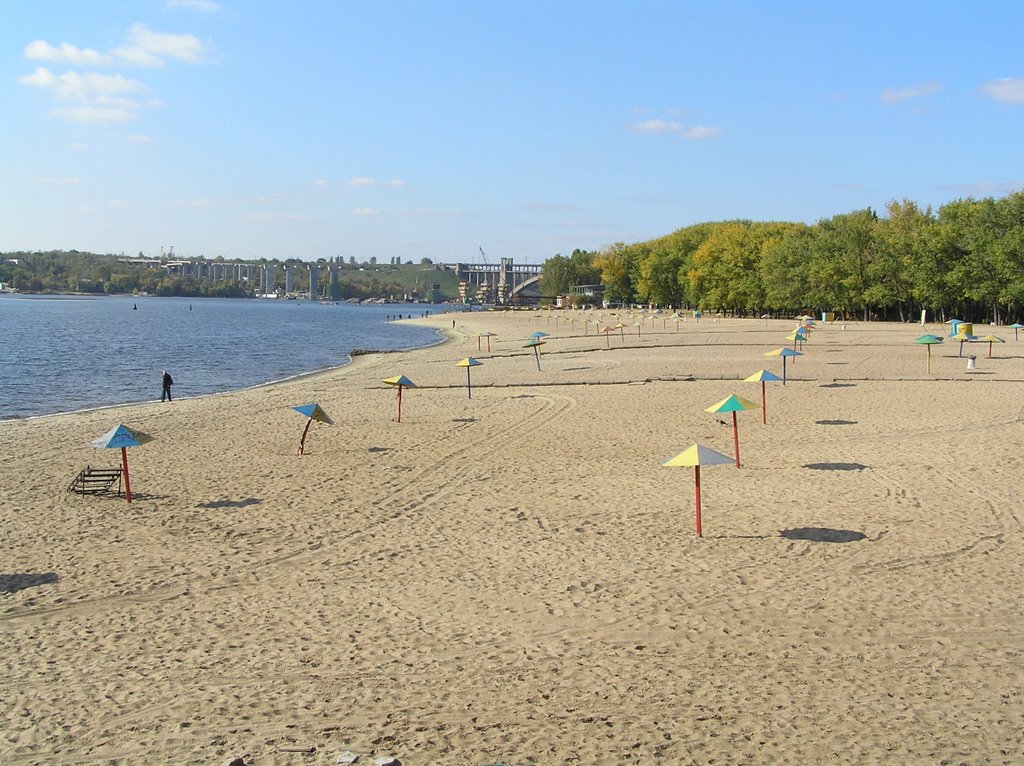 Запорожье. Городской пляж / Zaporozhye. City beach - Октябрь / October 2008 by Valeriy Perepyolkin