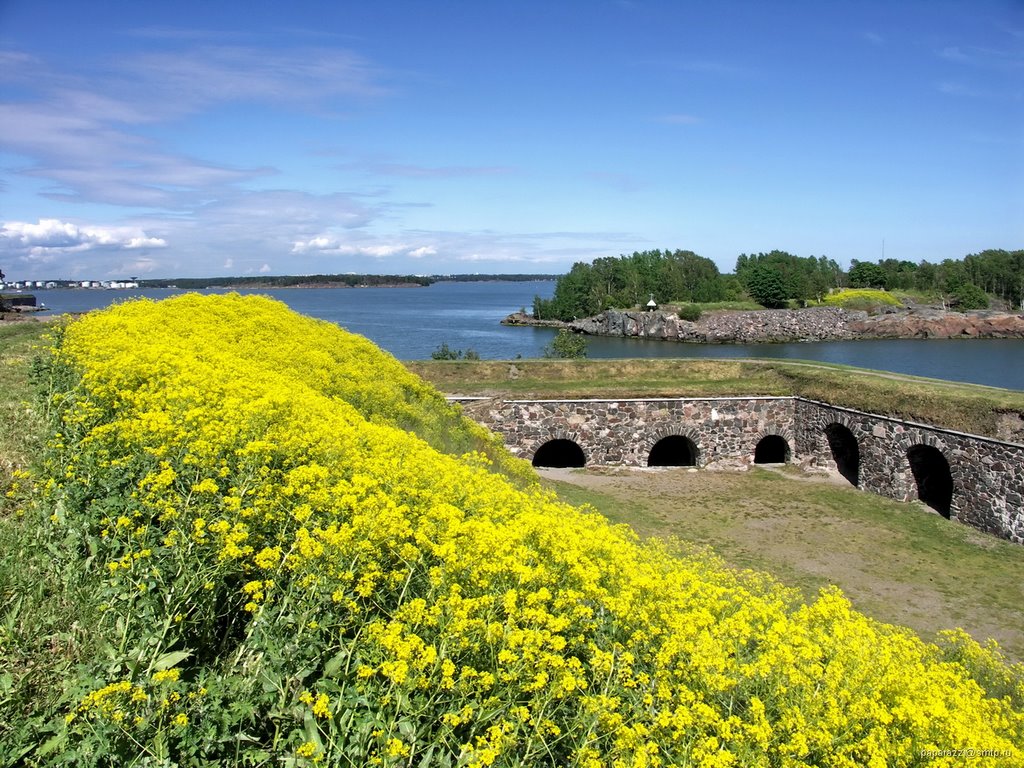 Finland Suomenlinna Kustaanmiekka by Paparazzi Stas