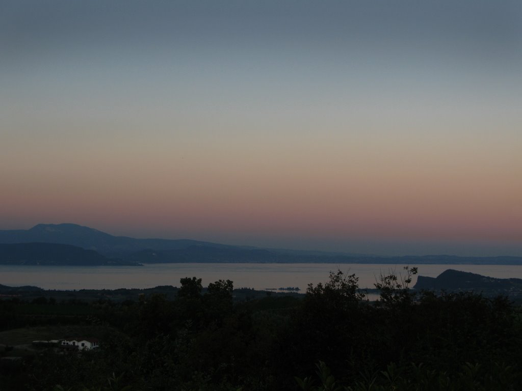 Sunset over Lake Garda by trevor leighton