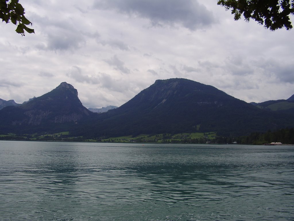 Atardecer en el wolfgangsee by Tino Velasco