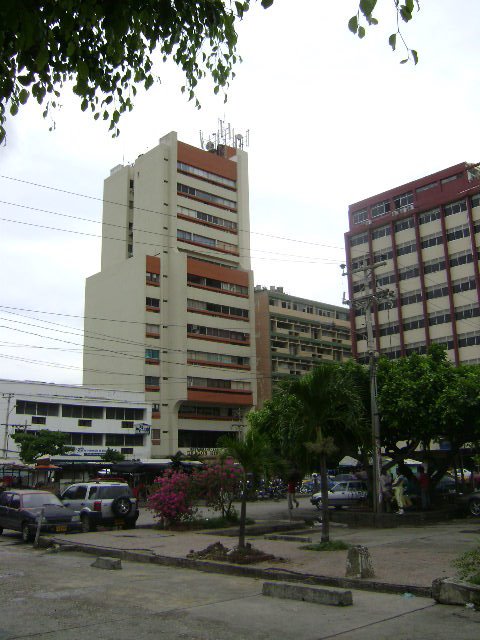 Edificio Comodoro by jtarra