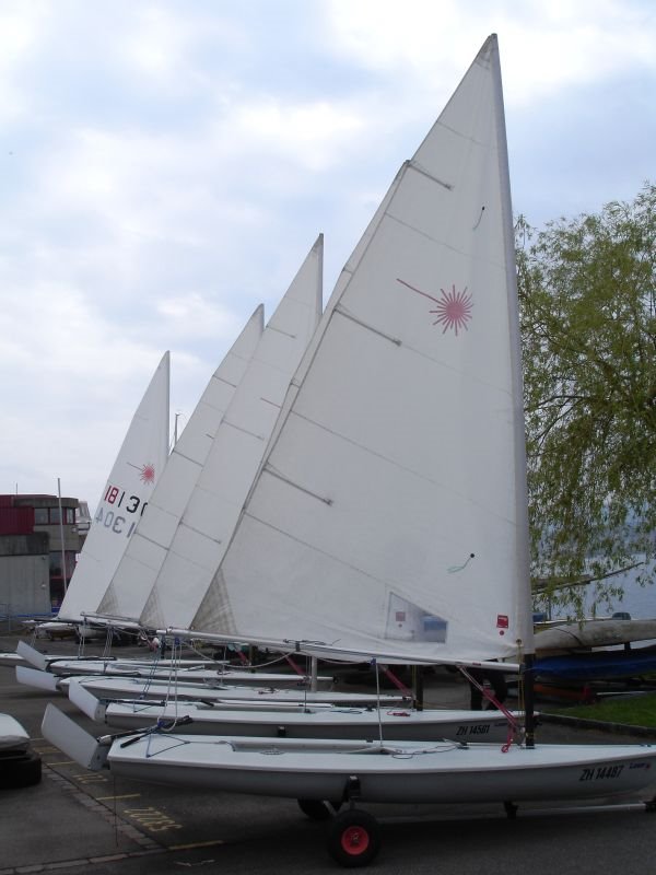 Sailing in Zürich by chreis3