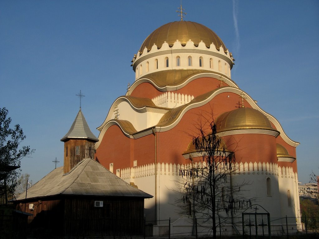 Biserica ortodoxă Sf. Vineri - Drumul Taberei by Paul Ion™