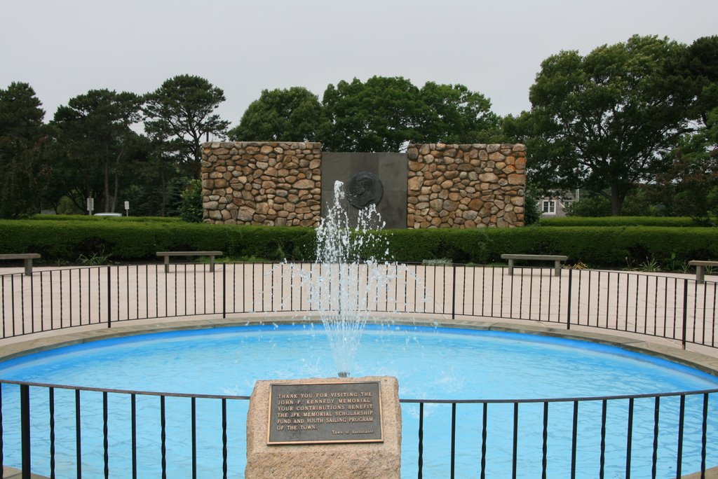 Kennedy Memorial, Hyannis by eirikfb