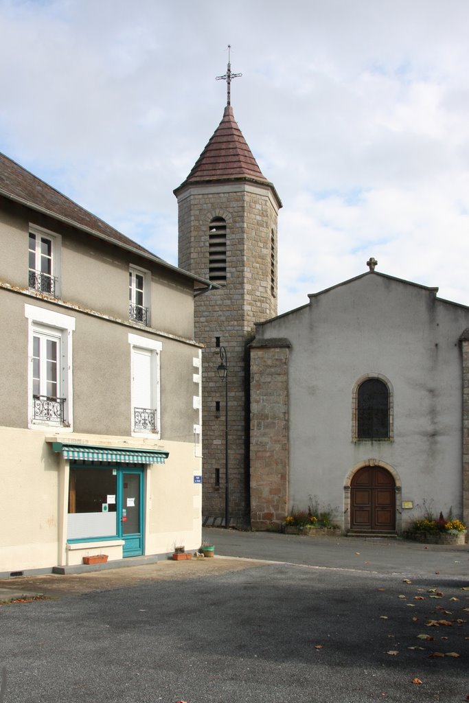 La Meyze : église d'origine romane, très remaniée by macrobert