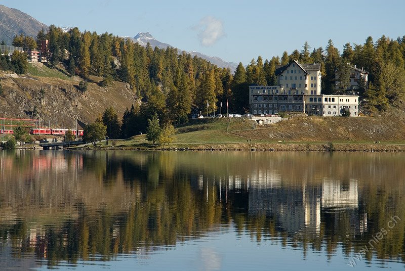 Waldhaus am See by Bernd Nies