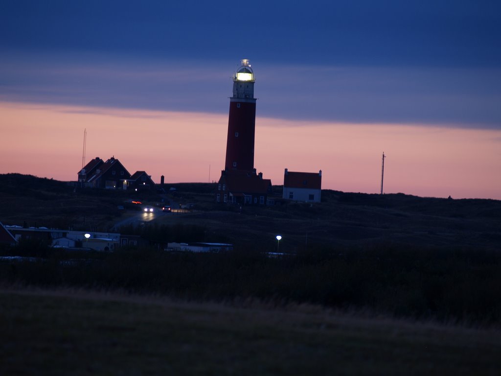 Lighthouse Texel starting up by velski2