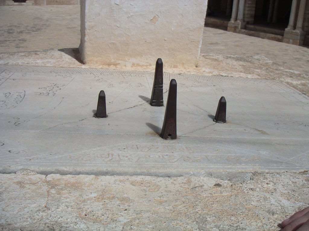 Prayer sundial at the Great Mosque by krisheavens