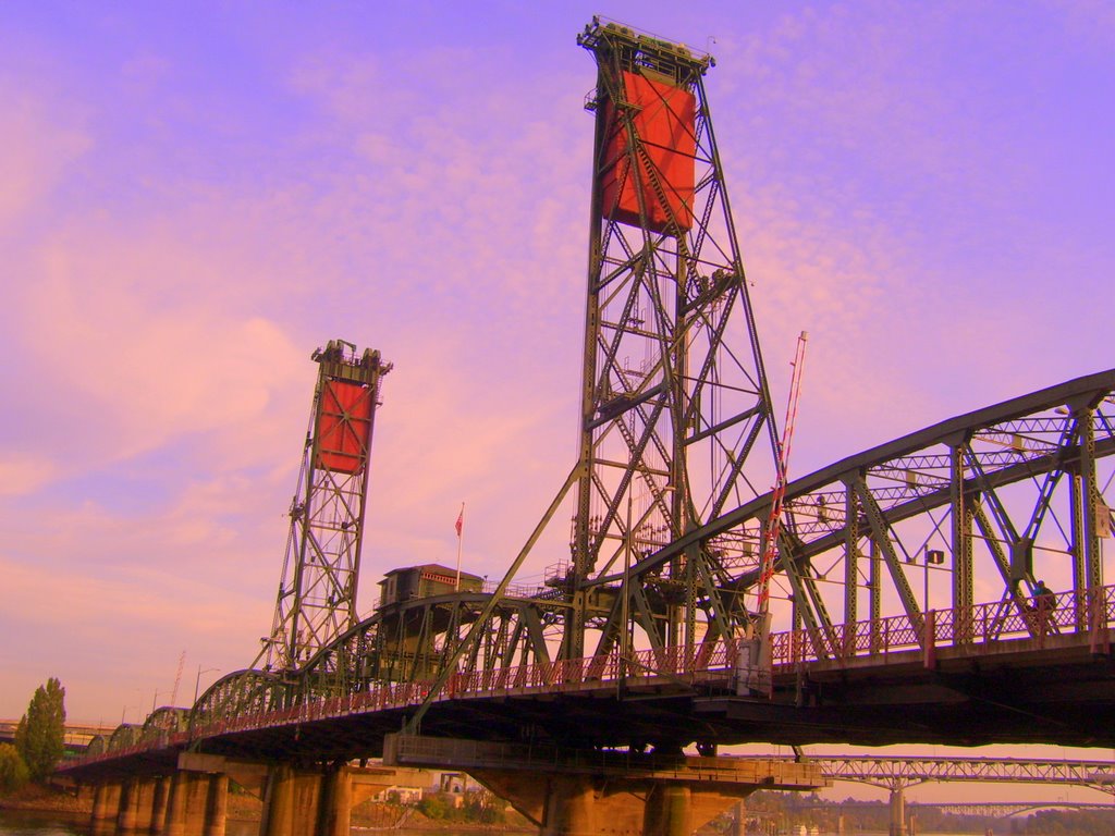 Hawthorne Bridge‎ at Sunset by Phoenixuncaged