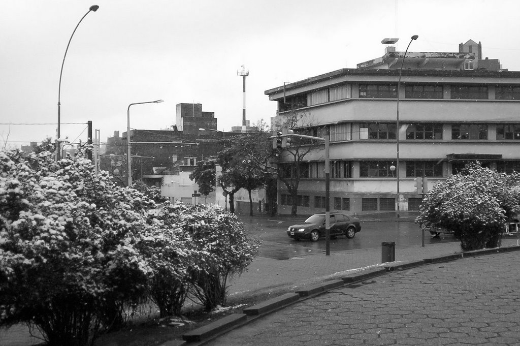 PLAZA DE LAS AMERICAS - NIEVE by berguiller