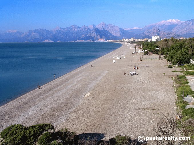 Konyaaltı beach by pashatech