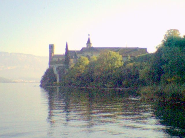 Abbaye d'Hautecombe vue embarcadère by H2Fooko