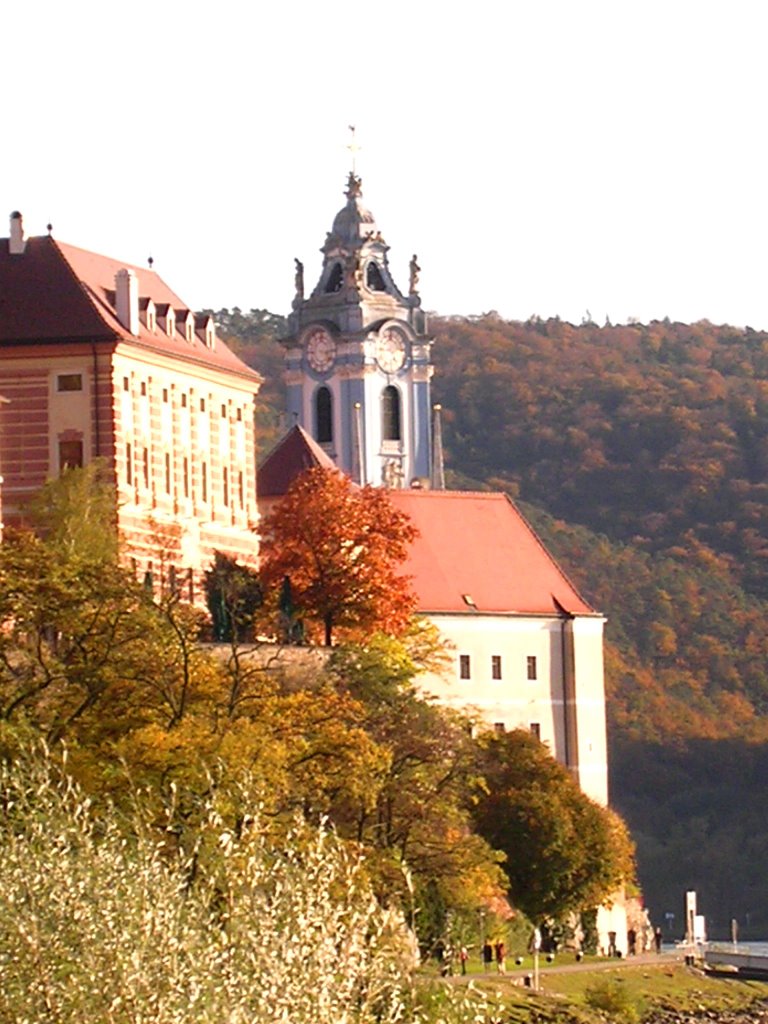 DÜRNSTEIN i.d. Wachau mit BLAUEM KIRCHTURM ( legendär ) N.Ö. Austria by Romina Marken