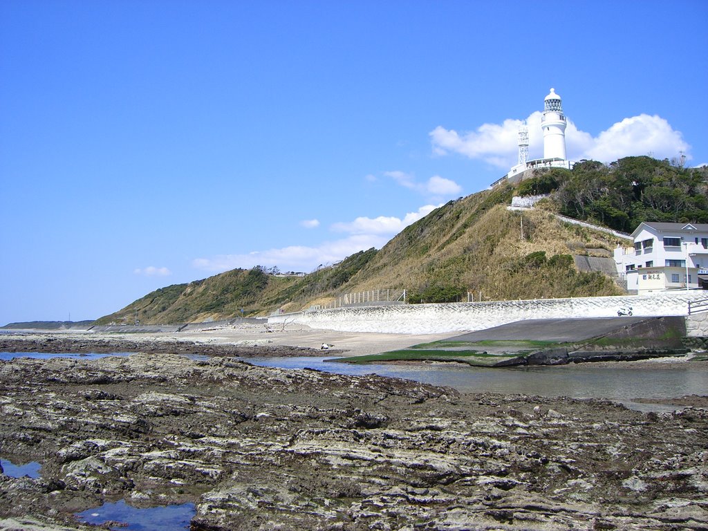 Omaezaki Lighthouse by nagazyun