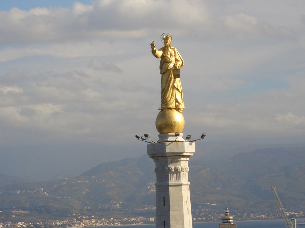 Madonna dello Stratto im Hafen von Messina by klka