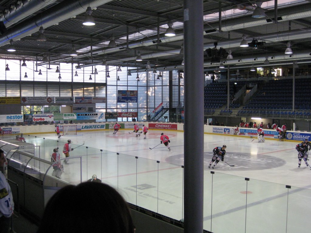 Heilbronn - "Lavatec Arena" - Spielstätte der Eishockey-Mannschaft "Heilbronner Falken" by Robert-68