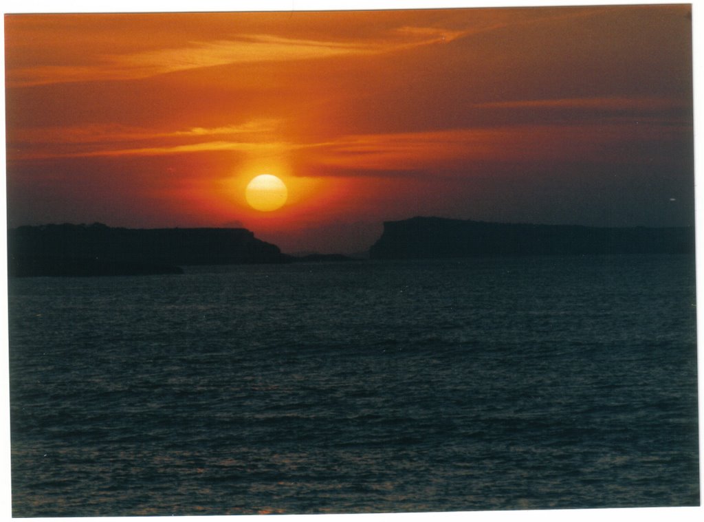 Sunset thro' Islands from the Bahia de San Antonio by Al Shottz