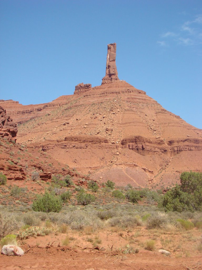 Castleton tower by Ge Nielissen