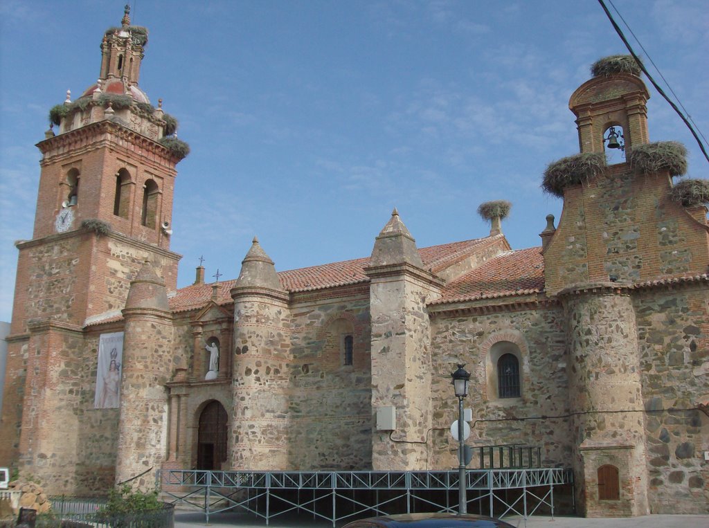 Iglesia de Talarrubias, España by Miqlos