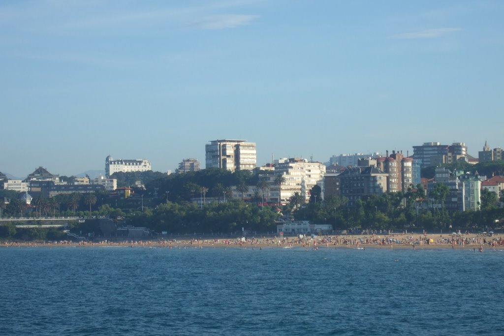 Platja del sardinero by Marçal.C.