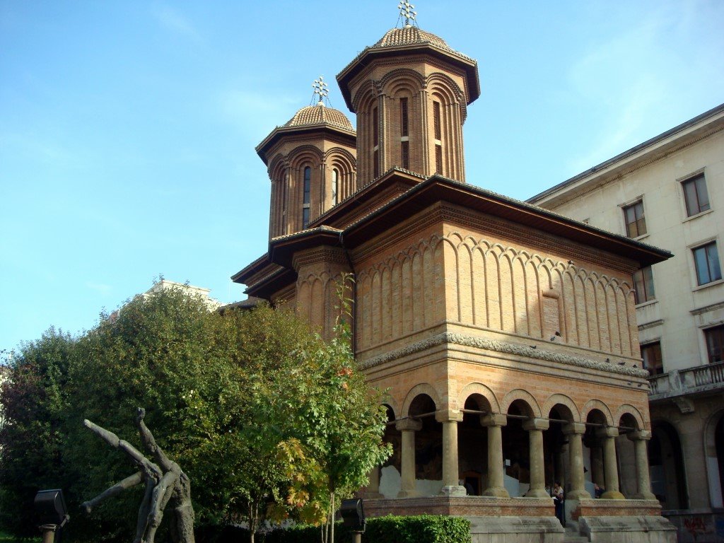 RUMANIA Basilica Kretzulescu, Bucarest by Talavan